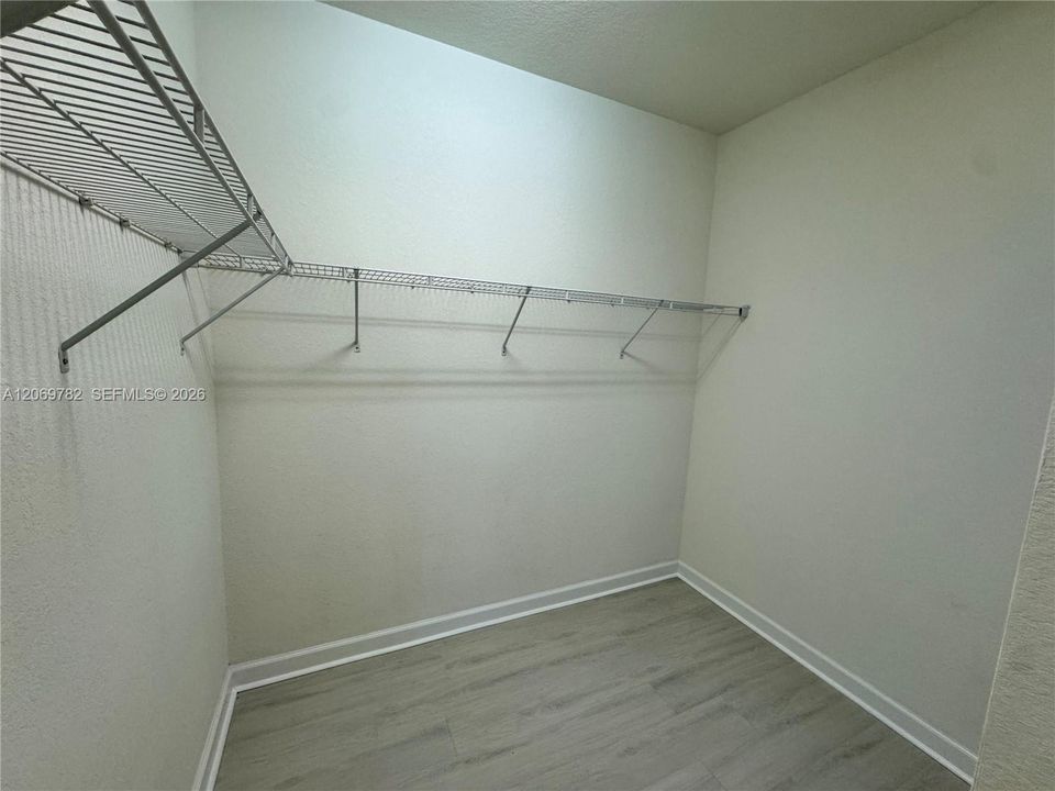 For Rent: $2,900 (3 beds, 3 baths, 1870 Square Feet)