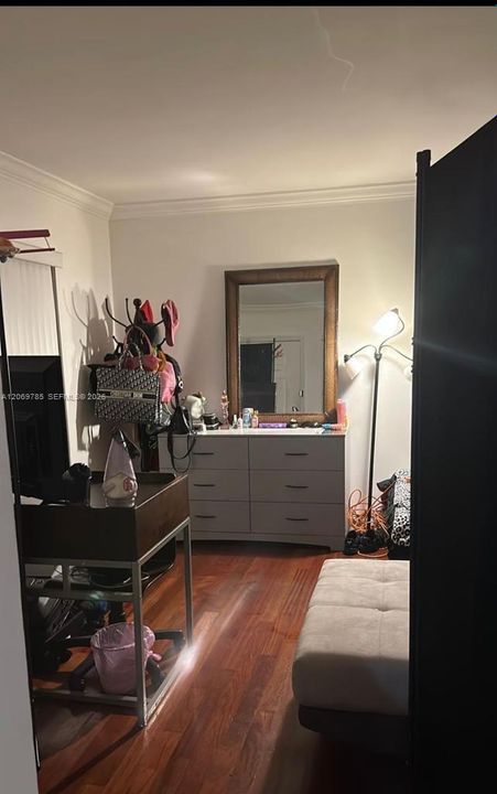 В аренду: $2,100 (1 спален, 1 ванн, 638 Квадратных фут)