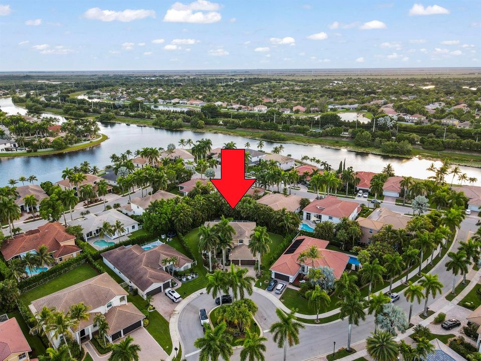 1664 Victoria Pointe Ln, Weston, FL10