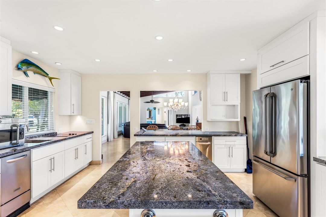 KITCHEN_STRAIGHT_TO_DINING