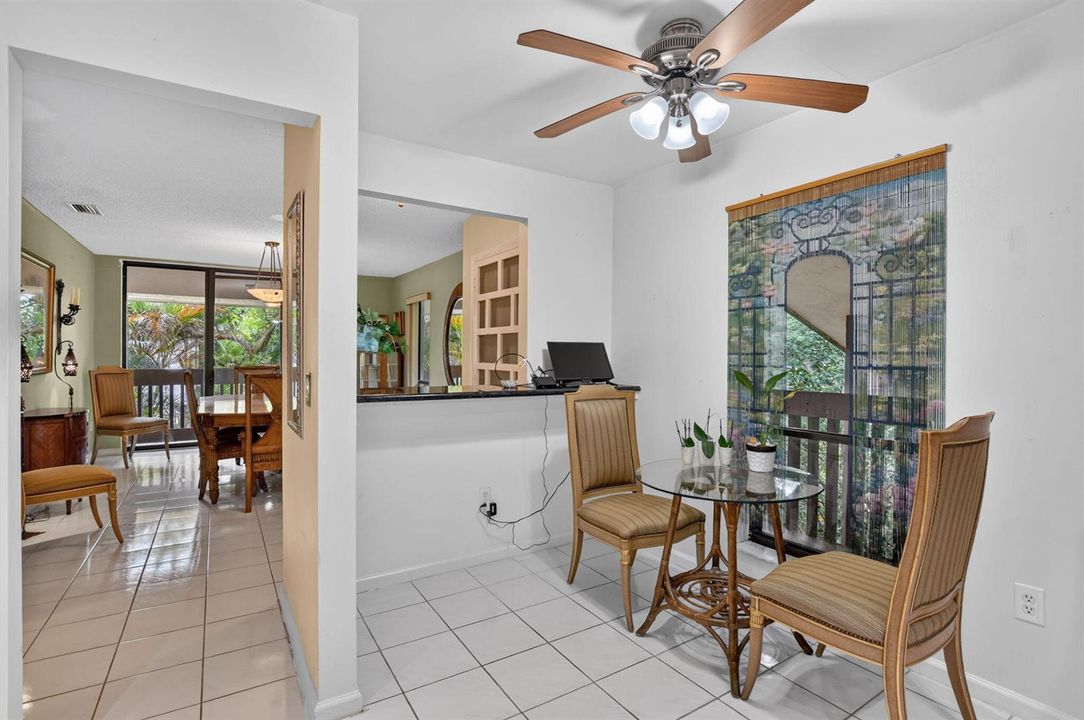 Eat-in Kitchen