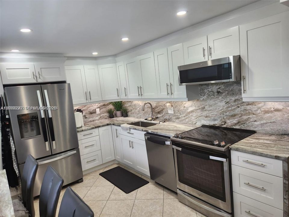 For Rent: $3,500 (3 beds, 2 baths, 1620 Square Feet)