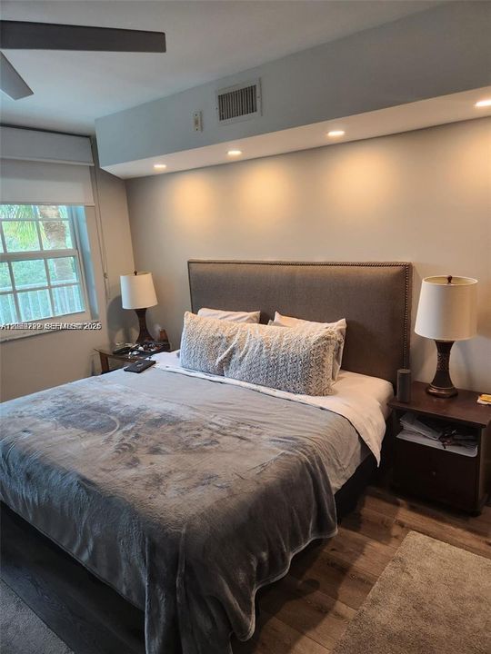 For Rent: $3,500 (3 beds, 2 baths, 1620 Square Feet)