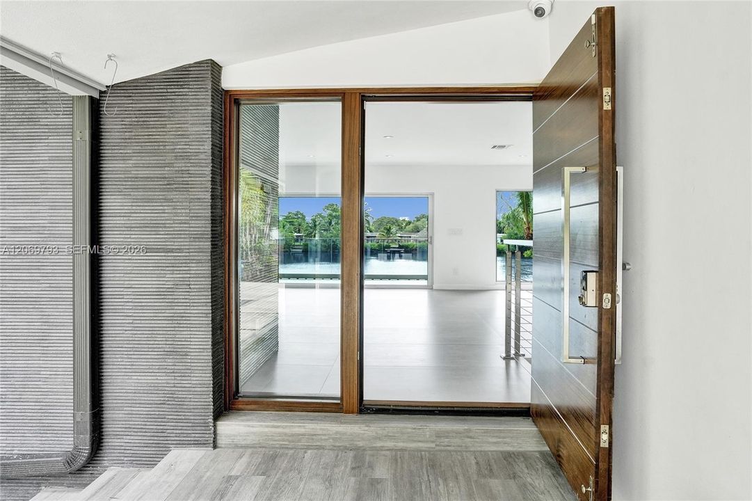 For Sale: $2,650,000 (6 beds, 5 baths, 3462 Square Feet)