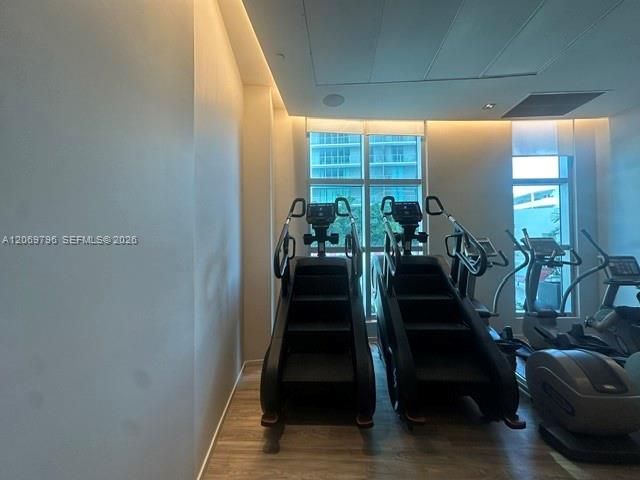 В аренду: $3,900 (2 спален, 2 ванн, 910 Квадратных фут)