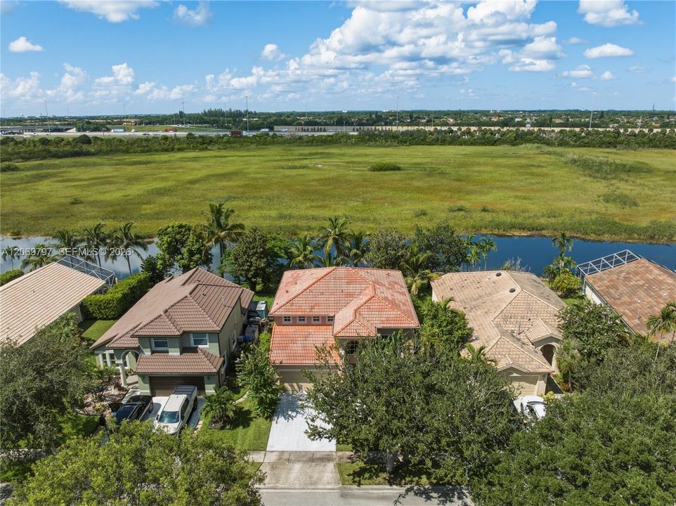 For Sale: $820,000 (4 beds, 3 baths, 2598 Square Feet)