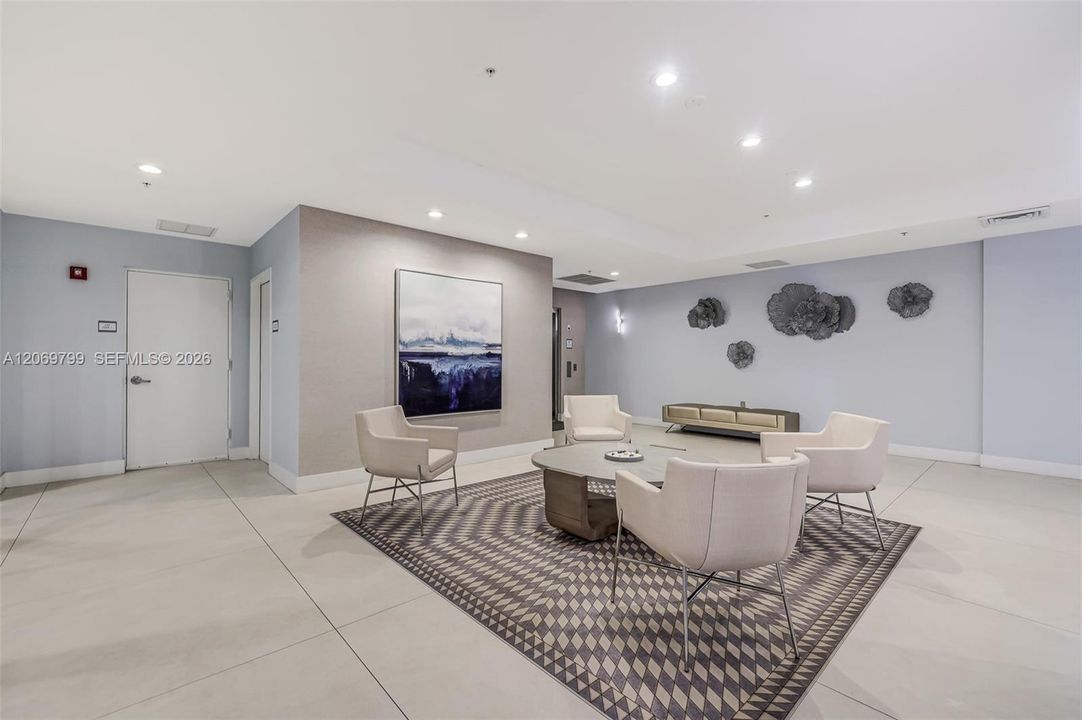 For Sale: $1,690,000 (3 beds, 4 baths, 2520 Square Feet)