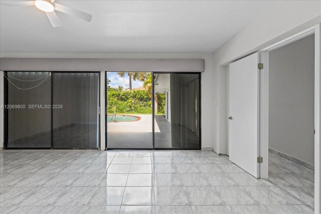 For Sale: $790,000 (3 beds, 2 baths, 3050 Square Feet)