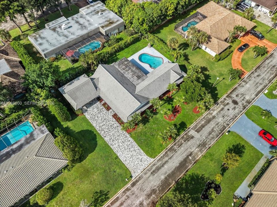 For Sale: $790,000 (3 beds, 2 baths, 3050 Square Feet)