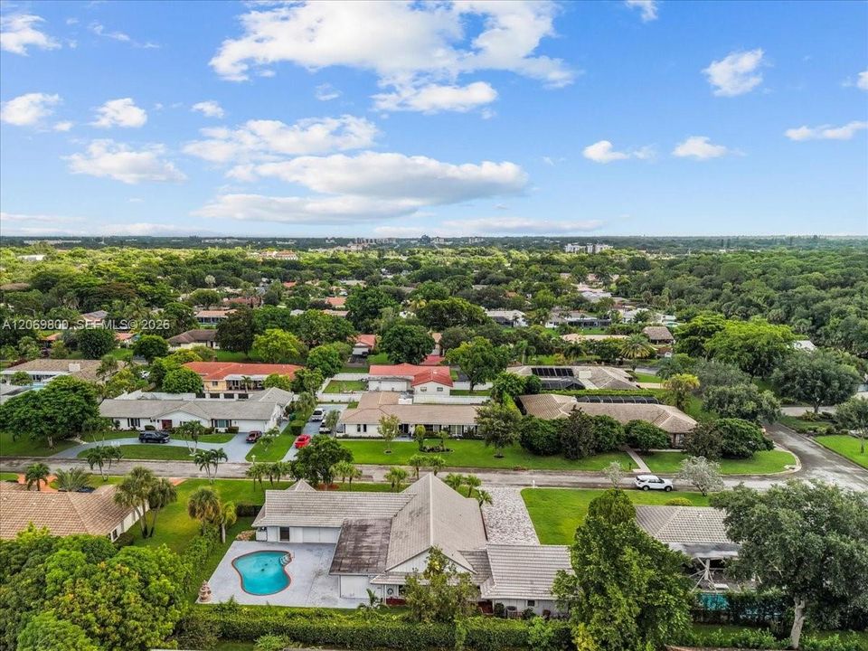 For Sale: $790,000 (3 beds, 2 baths, 3050 Square Feet)