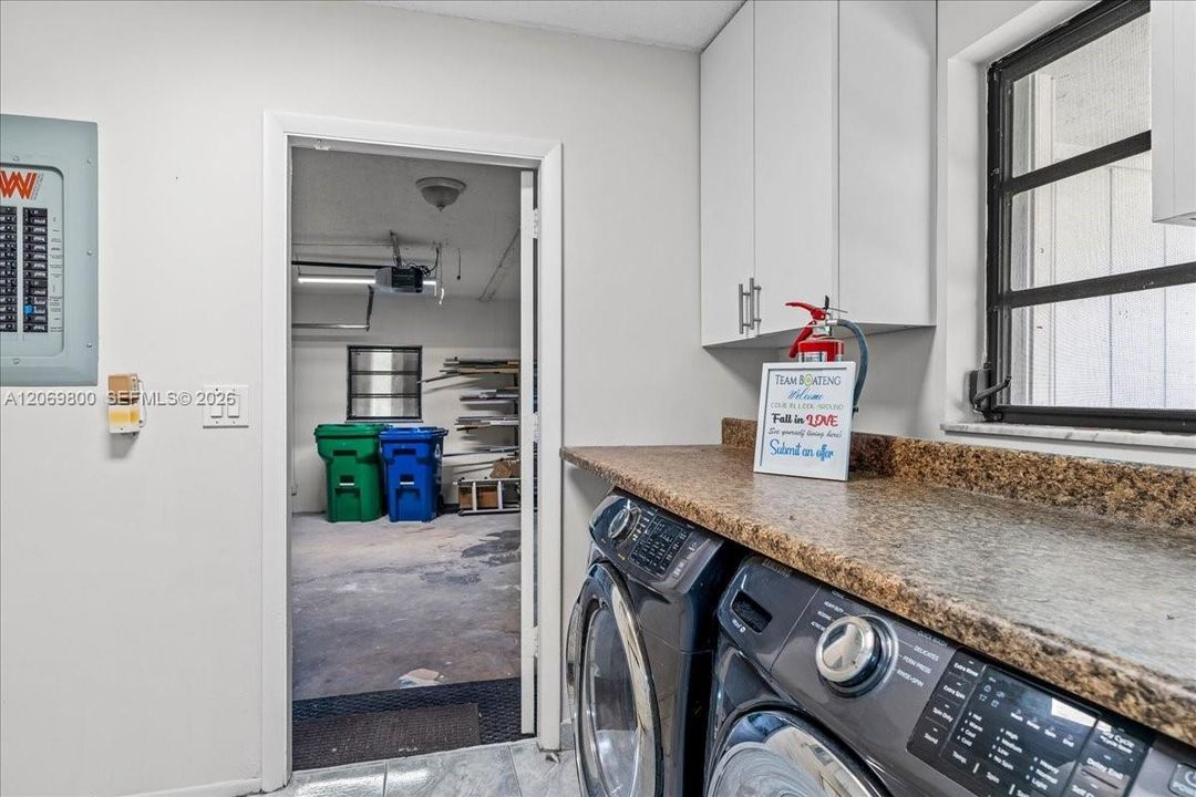 For Sale: $790,000 (3 beds, 2 baths, 3050 Square Feet)