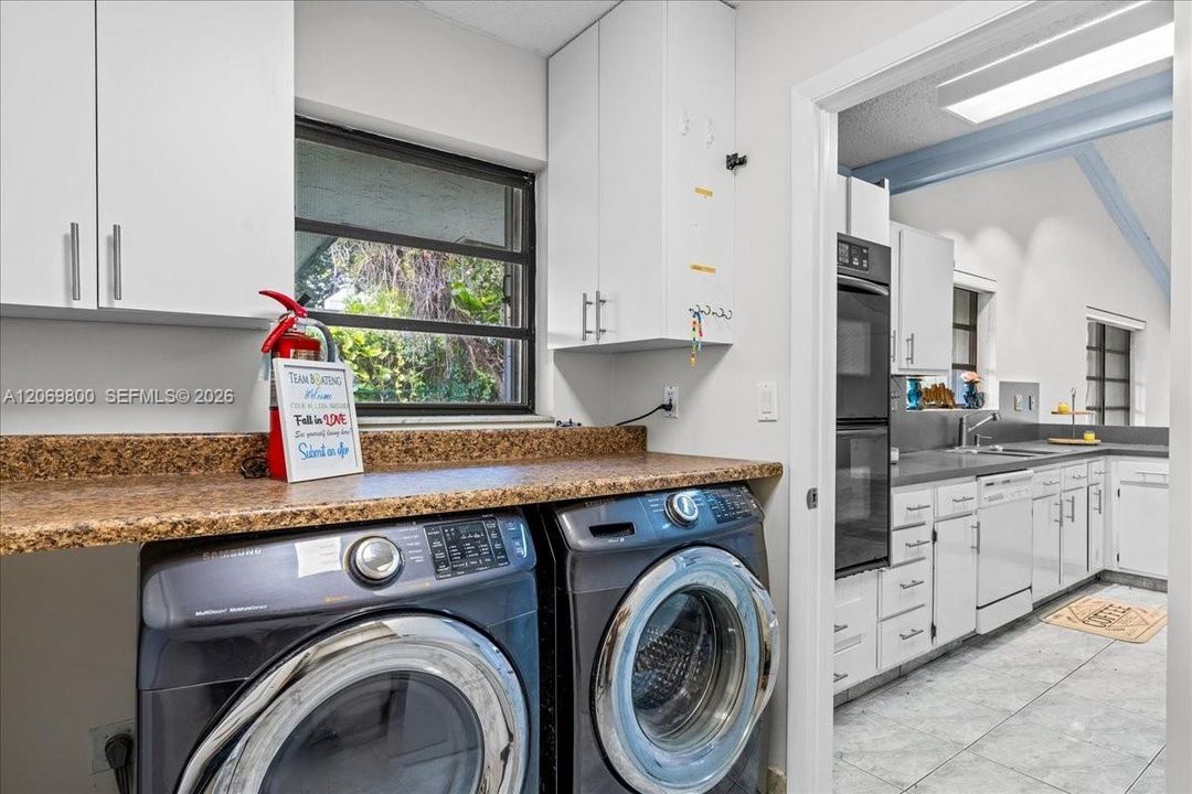 For Sale: $790,000 (3 beds, 2 baths, 3050 Square Feet)