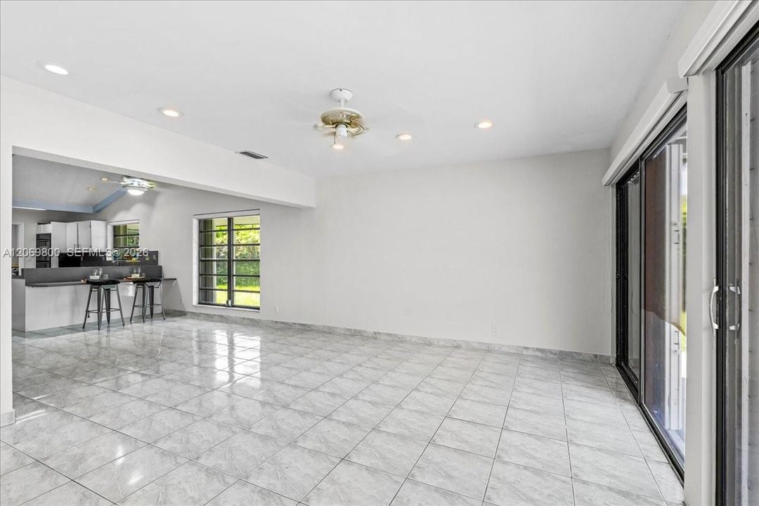 For Sale: $790,000 (3 beds, 2 baths, 3050 Square Feet)