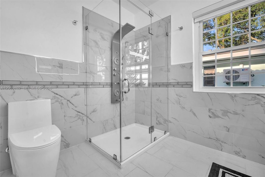 For Rent: $9,000 (3 beds, 2 baths, 1775 Square Feet)