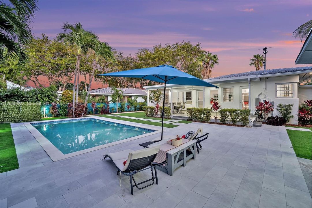 For Rent: $9,000 (3 beds, 2 baths, 1775 Square Feet)