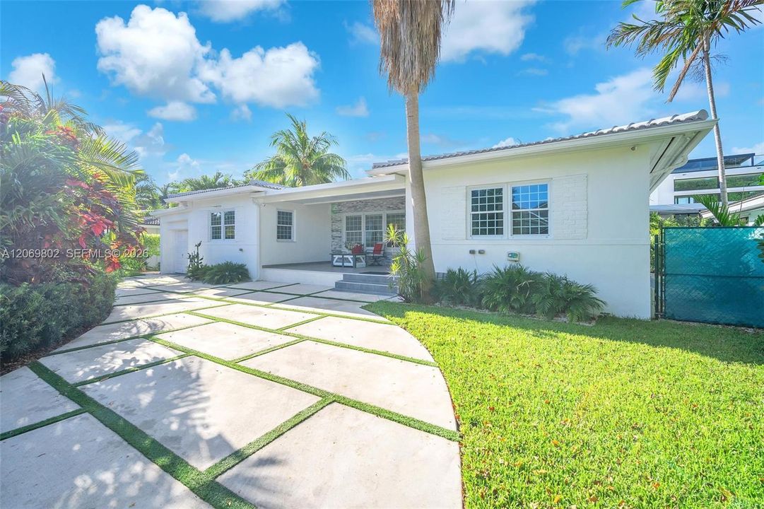 For Rent: $9,000 (3 beds, 2 baths, 1775 Square Feet)
