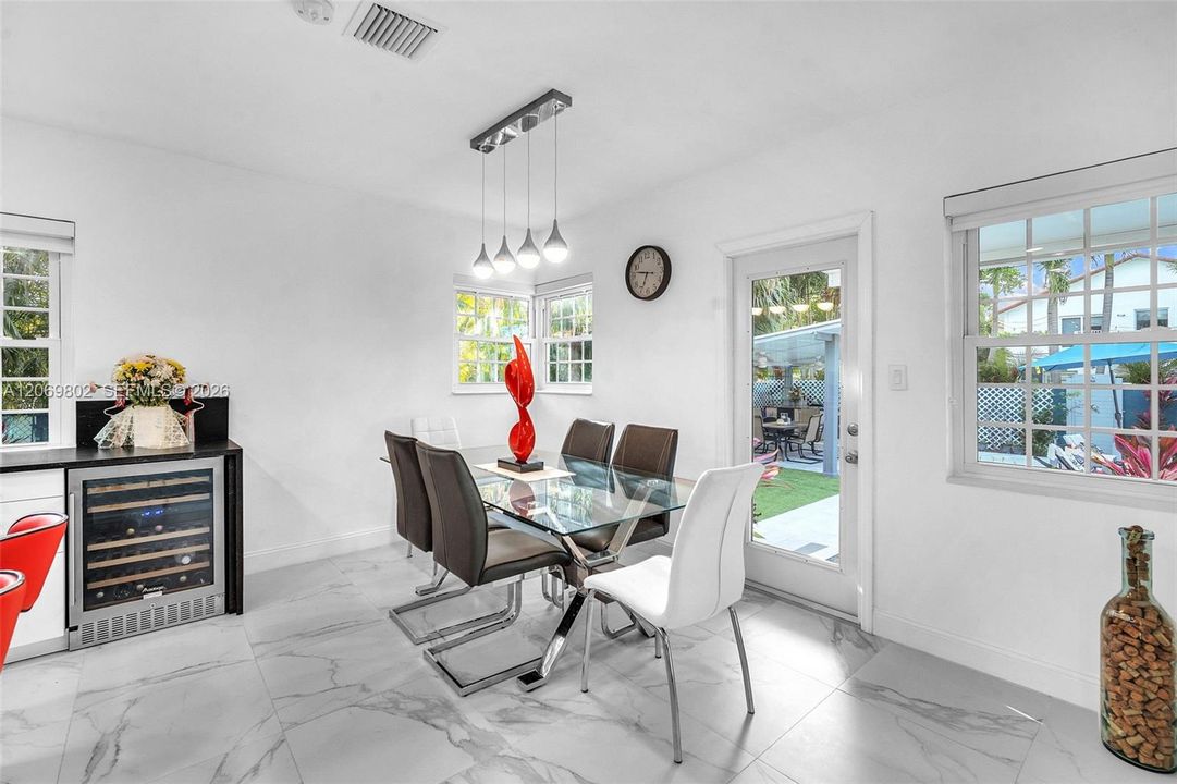 For Rent: $9,000 (3 beds, 2 baths, 1775 Square Feet)