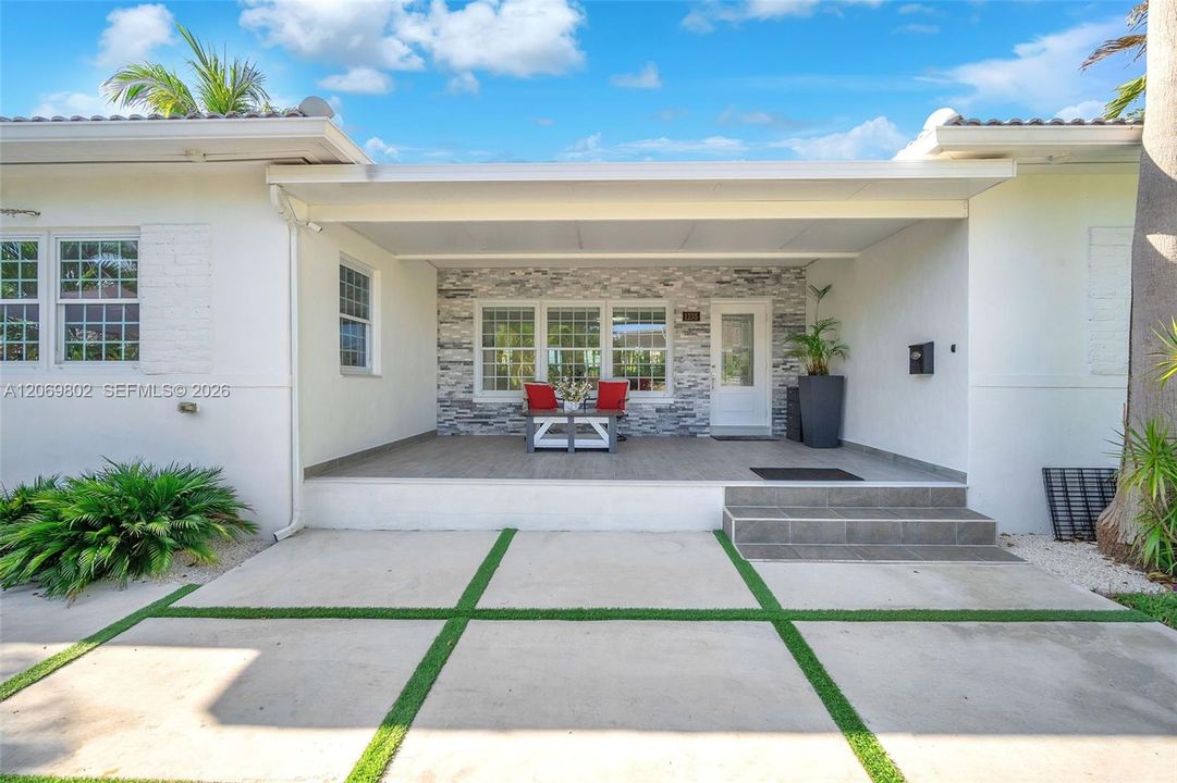 For Rent: $9,000 (3 beds, 2 baths, 1775 Square Feet)
