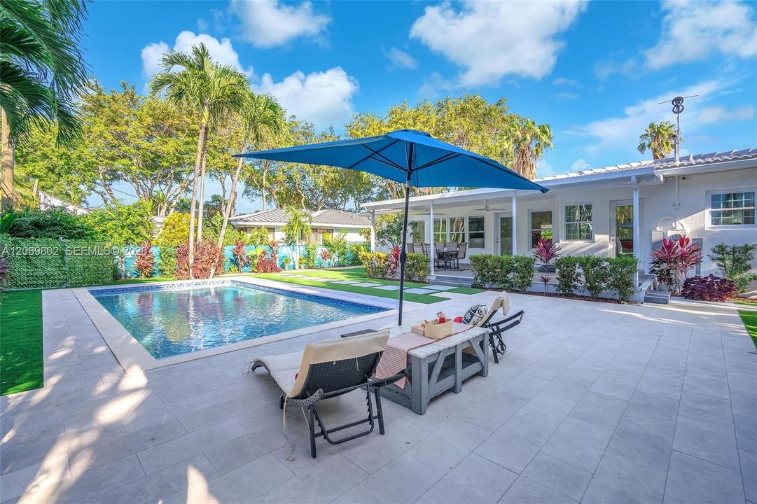 For Rent: $9,000 (3 beds, 2 baths, 1775 Square Feet)