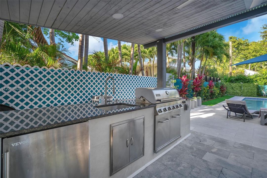 For Rent: $9,000 (3 beds, 2 baths, 1775 Square Feet)