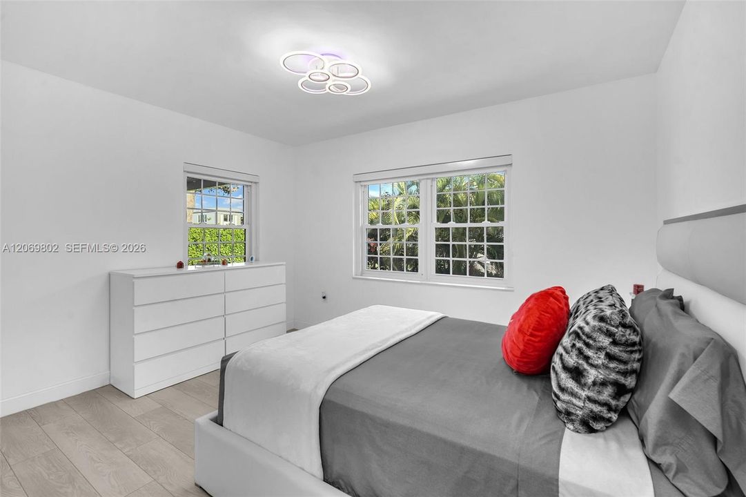 For Rent: $9,000 (3 beds, 2 baths, 1775 Square Feet)