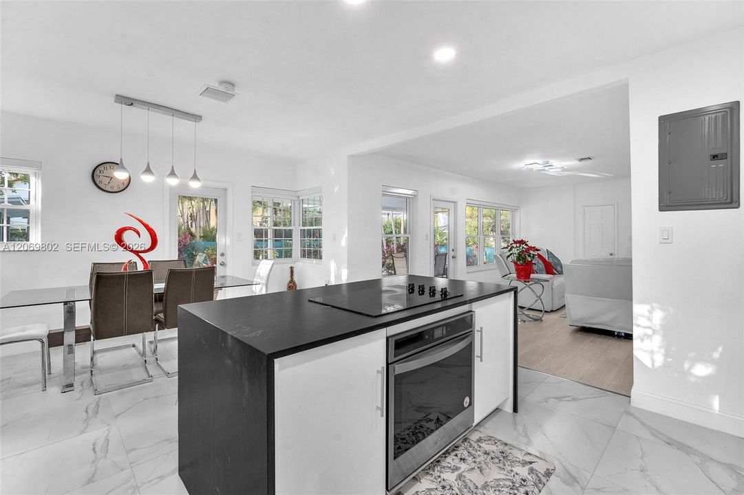 For Rent: $9,000 (3 beds, 2 baths, 1775 Square Feet)