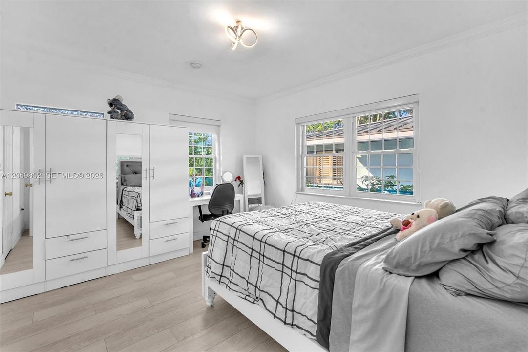 For Rent: $9,000 (3 beds, 2 baths, 1775 Square Feet)