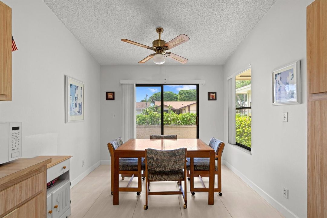 9 Danby Place Eat In Kitchen