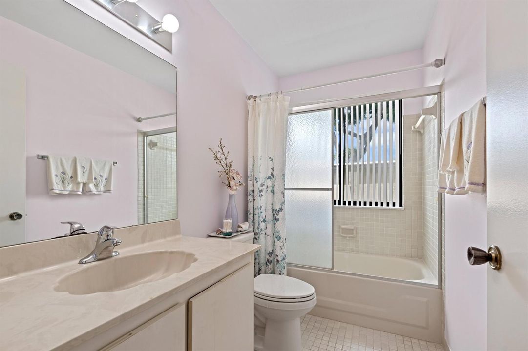 9 Danby Place Guest Bathroom