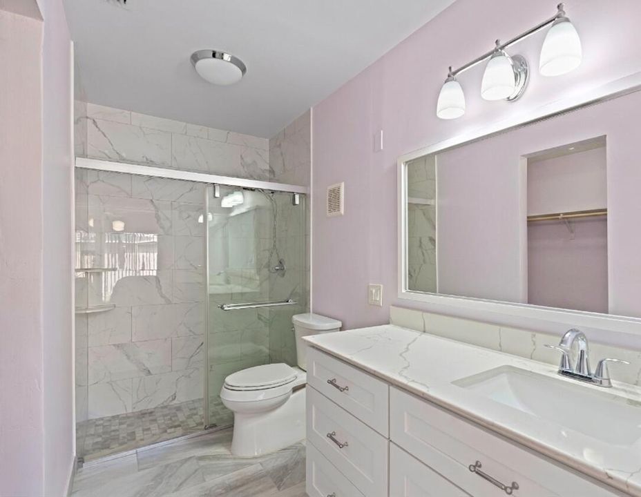 9 Danby Place Primary Bathroom