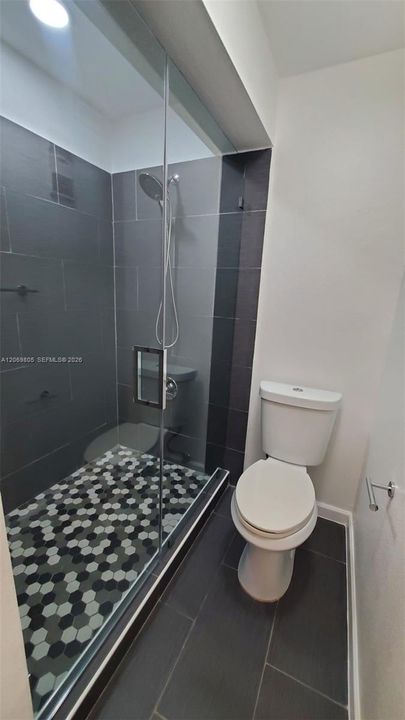 For Sale: $319,900 (2 beds, 2 baths, 1053 Square Feet)