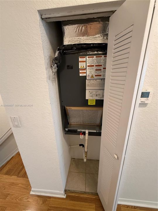 В аренду: $3,000 (3 спален, 2 ванн, 1370 Квадратных фут)