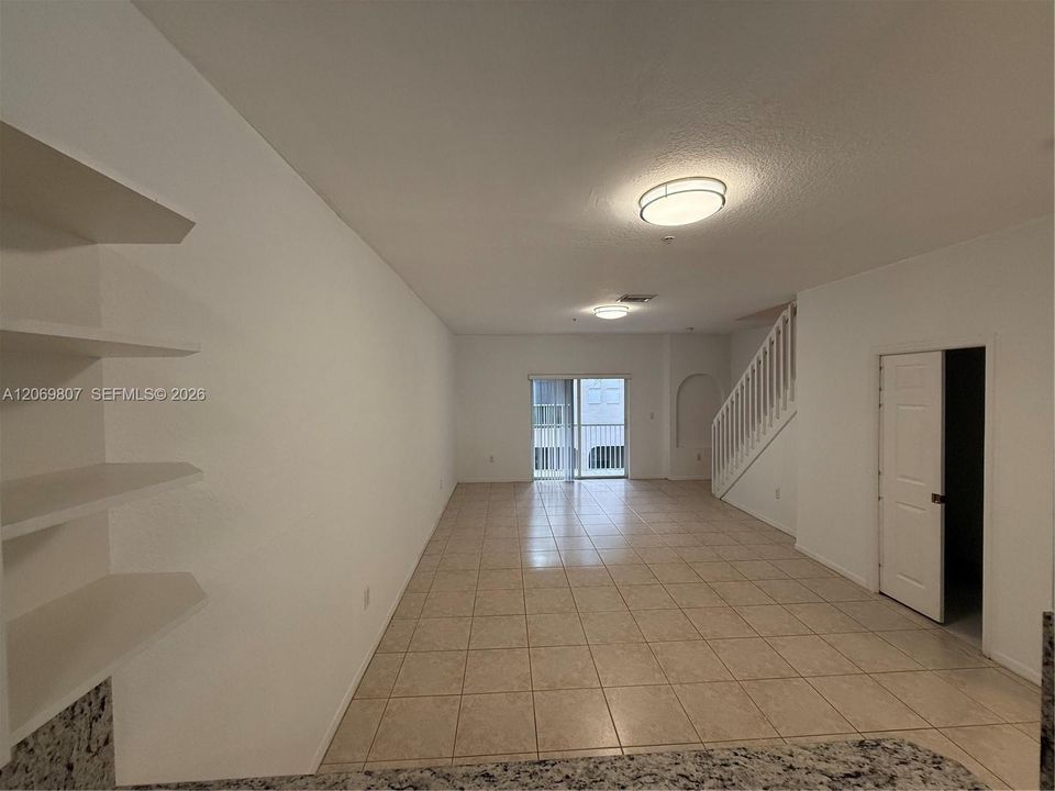 В аренду: $3,000 (3 спален, 2 ванн, 1370 Квадратных фут)
