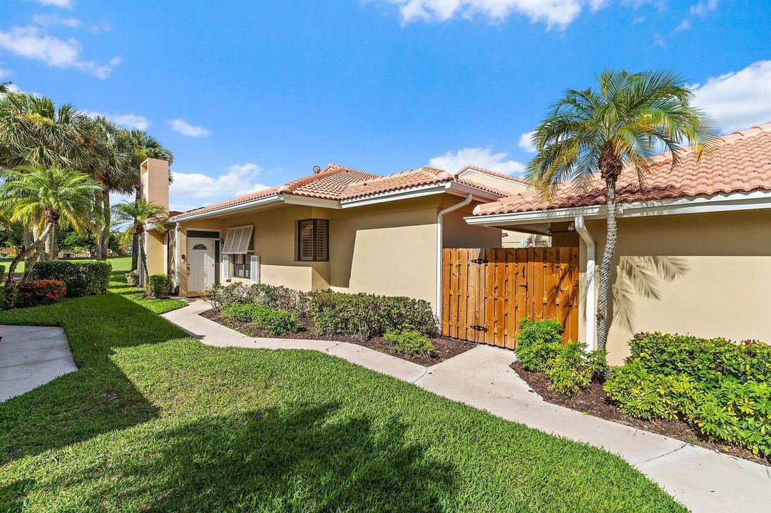 005-299OldMeadowWay-PalmBeachGardens-SMA