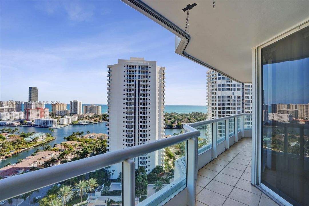For Sale: $695,000 (3 beds, 2 baths, 1700 Square Feet)