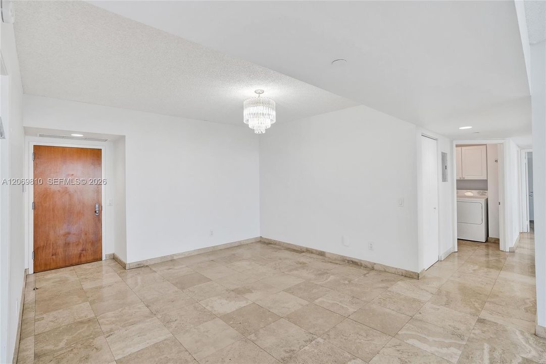 For Sale: $695,000 (3 beds, 2 baths, 1700 Square Feet)