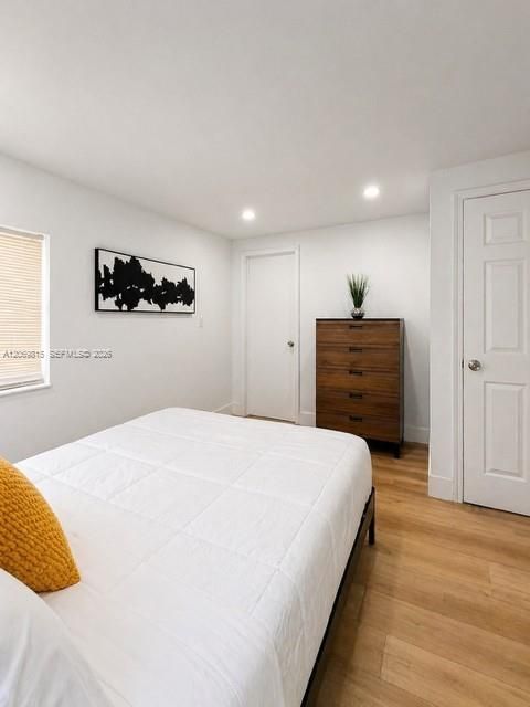 For Rent: $4,600 (3 beds, 2 baths, 1161 Square Feet)