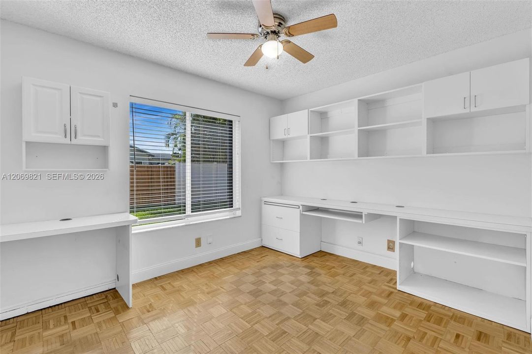 В аренду: $5,500 (4 спален, 2 ванн, 2318 Квадратных фут)