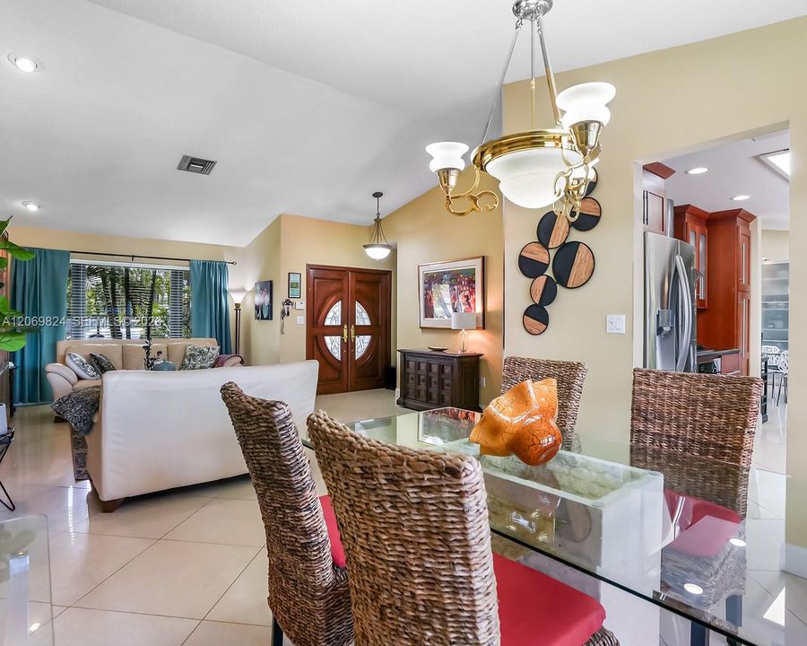 For Sale: $979,000 (4 beds, 2 baths, 2405 Square Feet)