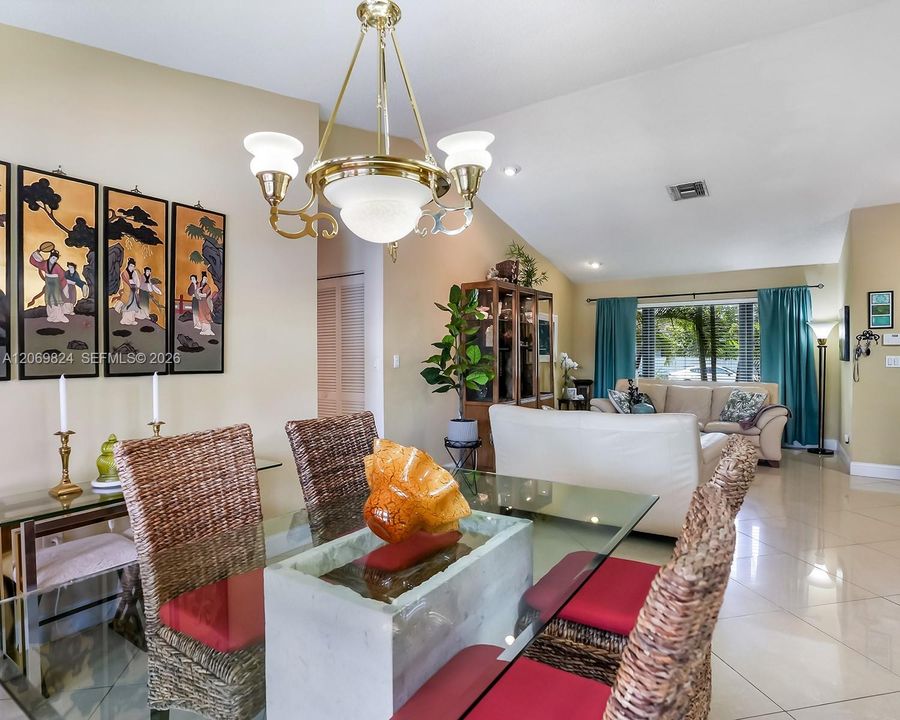 For Sale: $979,000 (4 beds, 2 baths, 2405 Square Feet)