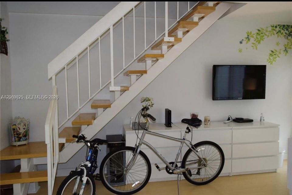 В аренду: $3,300 (1 спален, 1 ванн, 776 Квадратных фут)