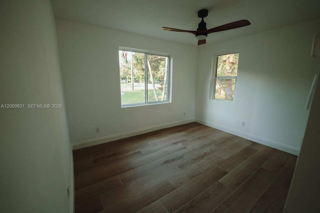 В аренду: $4,950 (3 спален, 2 ванн, 1328 Квадратных фут)