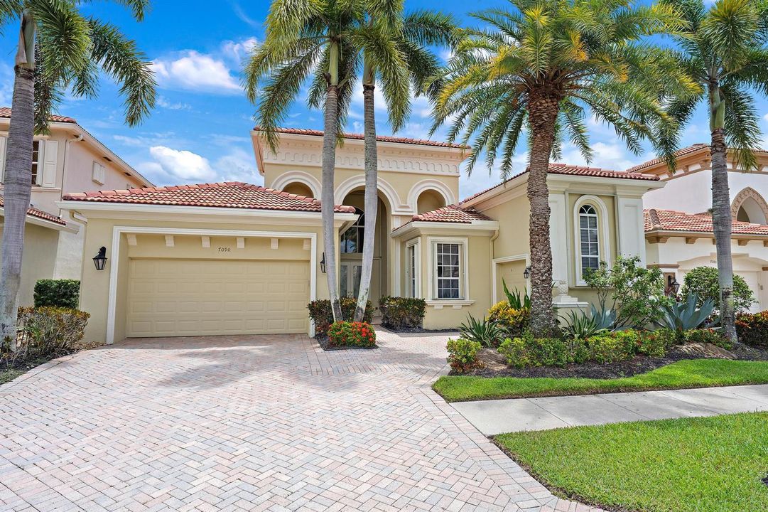 7090 Tradition Cove Lane E