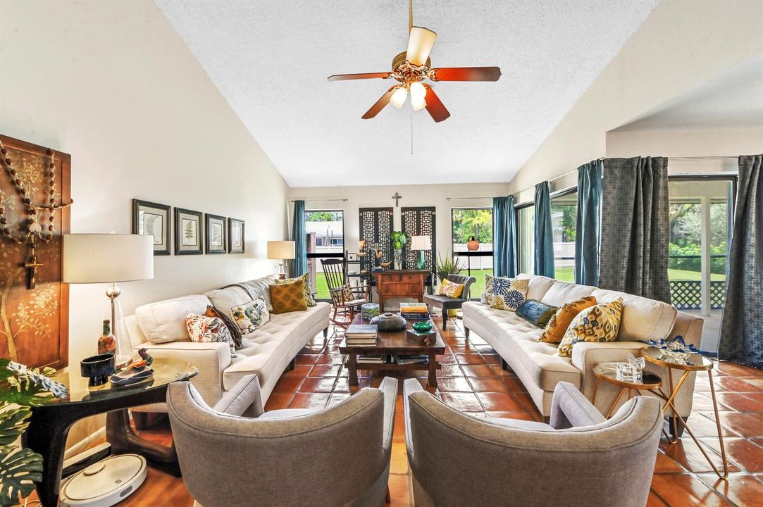 07 Living room 03