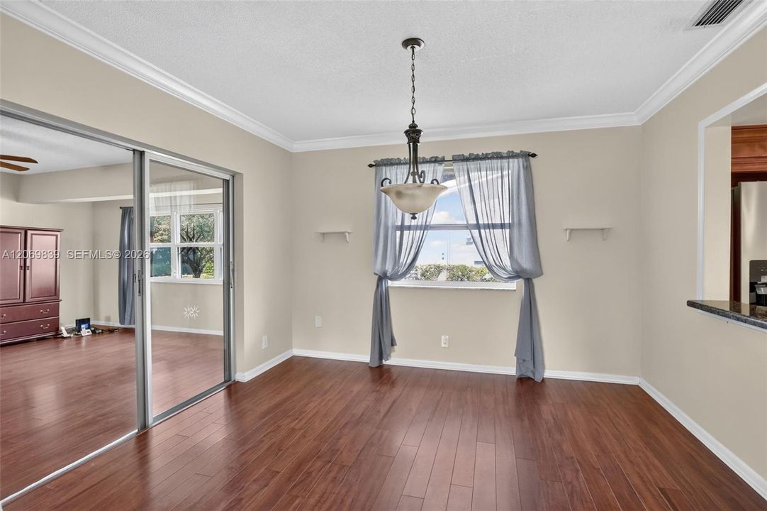 Active With Contract: $399,000 (2 beds, 2 baths, 1876 Square Feet)