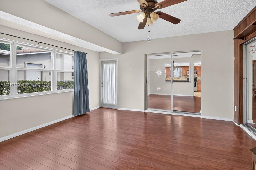 Active With Contract: $399,000 (2 beds, 2 baths, 1876 Square Feet)