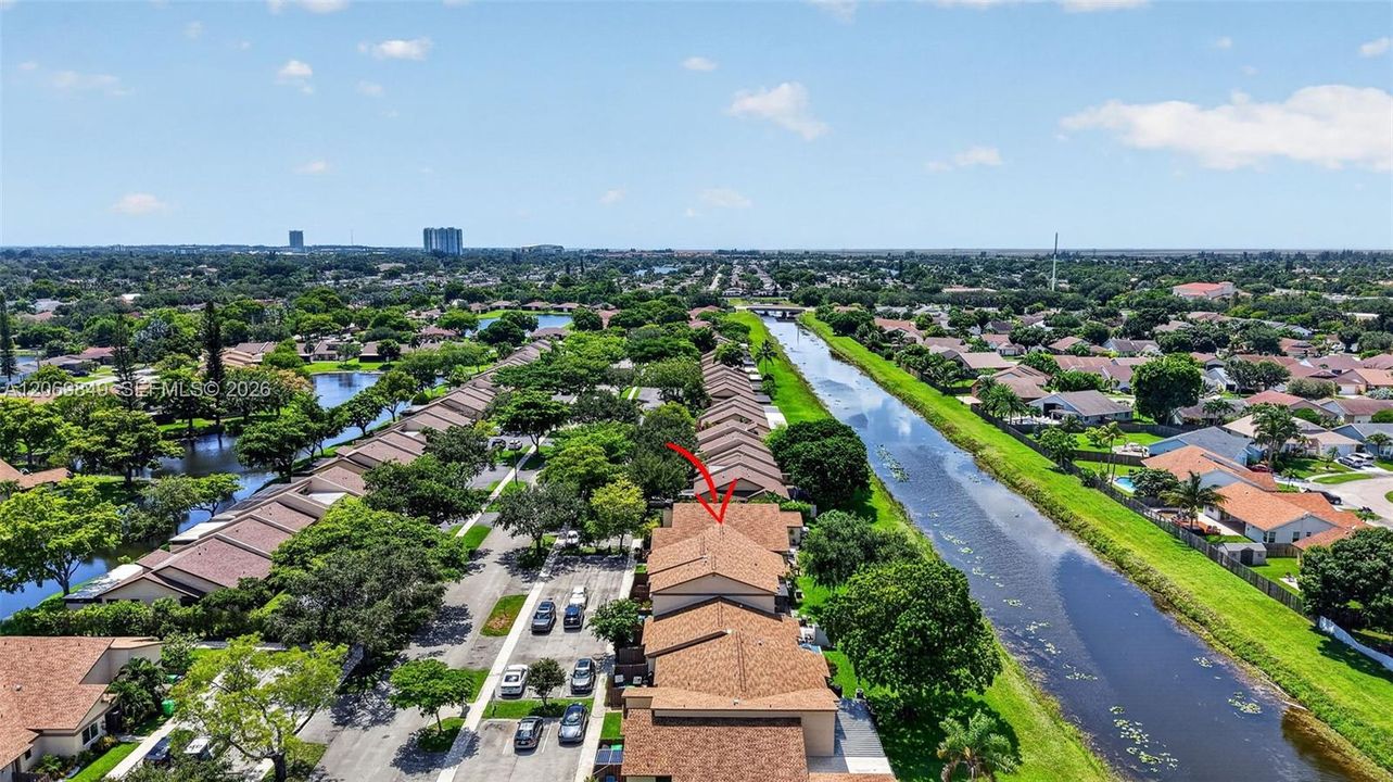 For Sale: $359,900 (3 beds, 2 baths, 1353 Square Feet)