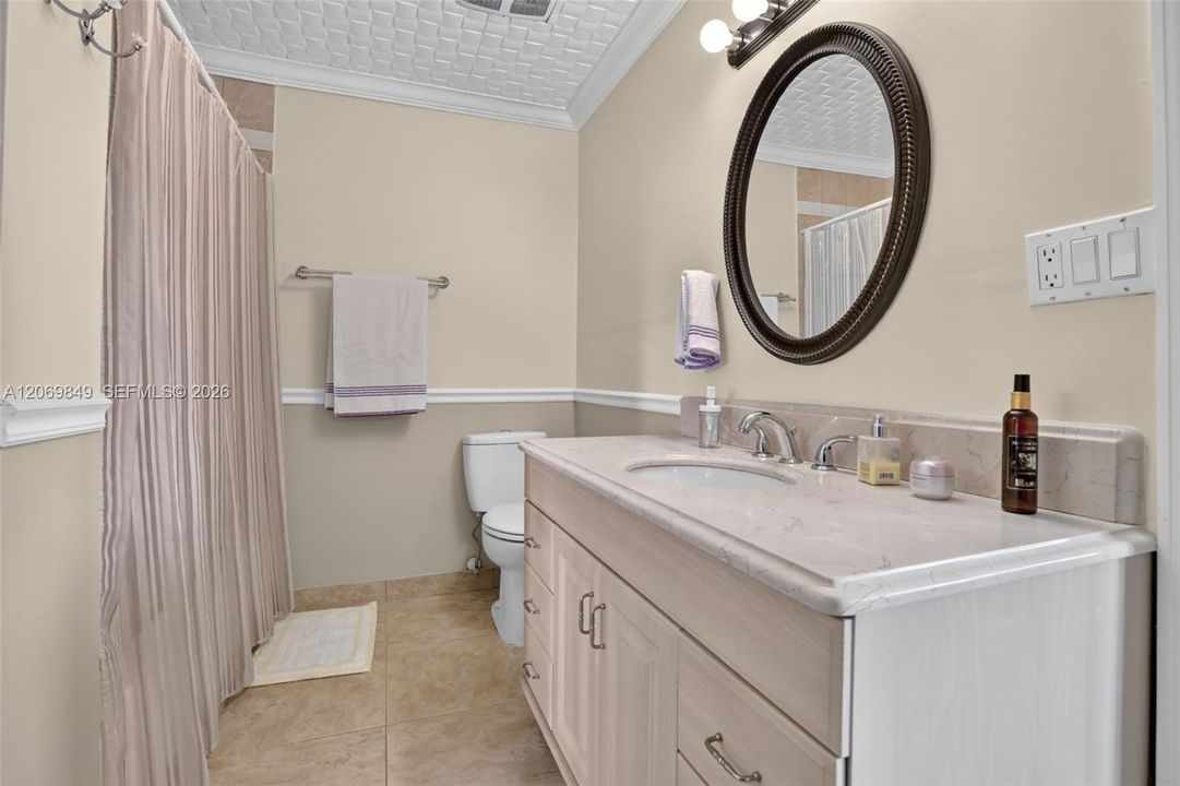 For Sale: $359,900 (3 beds, 2 baths, 1353 Square Feet)
