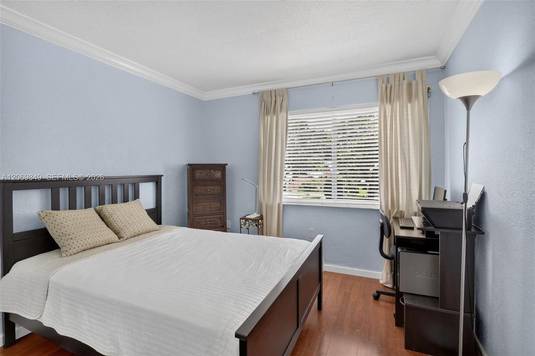 For Sale: $359,900 (3 beds, 2 baths, 1353 Square Feet)