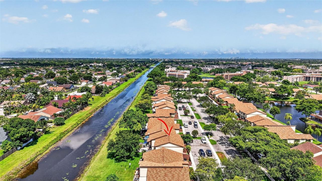 For Sale: $359,900 (3 beds, 2 baths, 1353 Square Feet)
